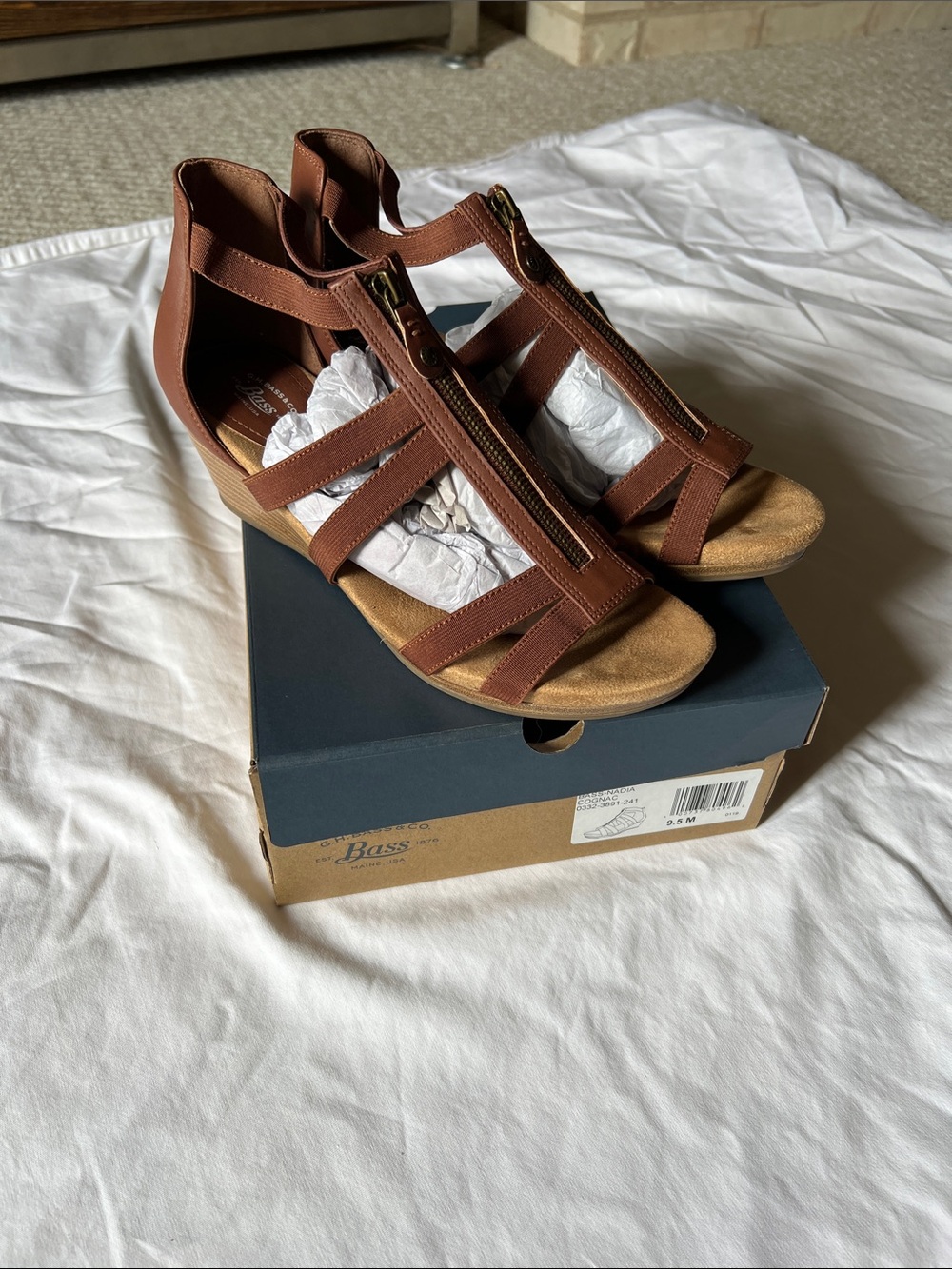 EUC G.H. Bass & Co. "Nadia" Wedge Gladiator Sandals in a cognac brown. Sz. 9.5.